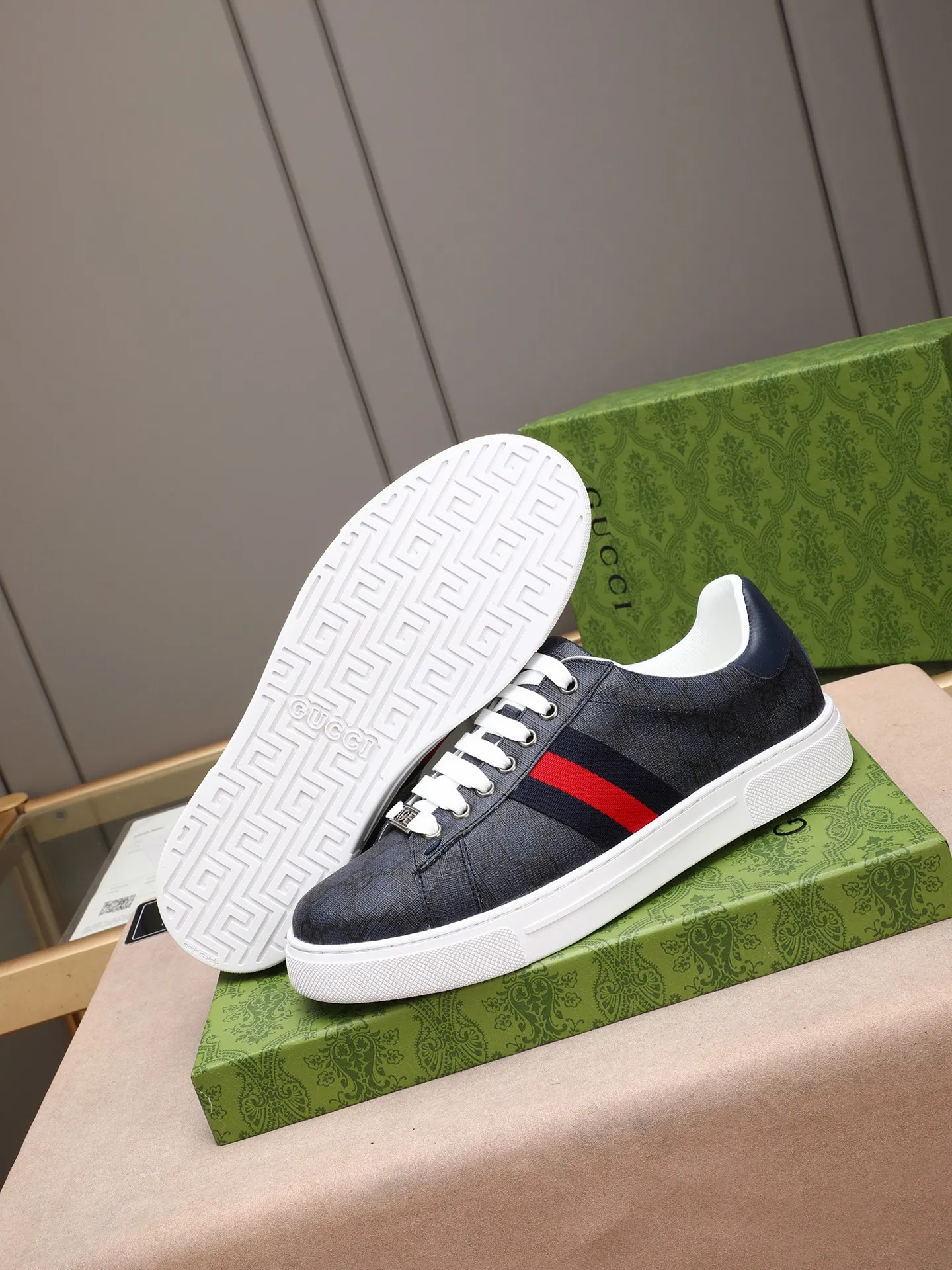 Men's shoes 💰400 [running volume version] GUGGI white shoe series! The fabric is made of imported cowhide➕Gucci special material➕sheep lining➕original rubber outsole, men's size 38-44 (45 can be customized)